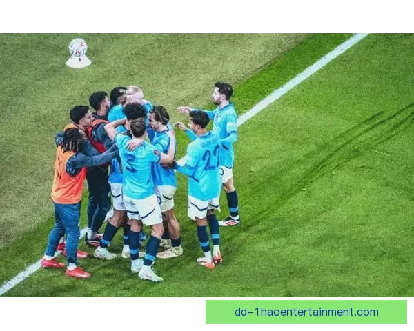 2025金球奖得主罗德里伤愈归队正式回归曼城训练场